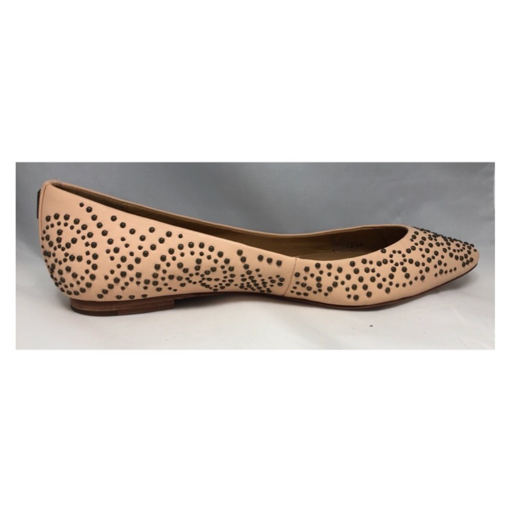 💙Coach Rory Studded Flats Nude - 💯 Authentic